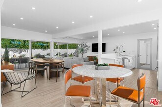 2326 E Finley Rd in Palm Springs, CA - Building Photo - Building Photo