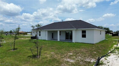 1316 NE 1st Pl in Cape Coral, FL - Building Photo - Building Photo
