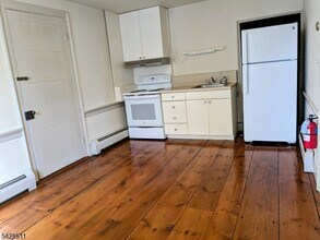 14 Sandbrook Headquarters Rd in Stockton, NJ - Building Photo - Building Photo