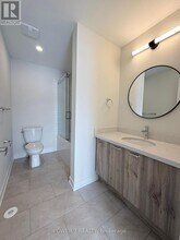 11 Chapple Ln. in Richmond Hill, ON - Building Photo - Building Photo