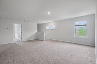 302 Red Cedar Dr in Sneads Ferry, NC - Building Photo - Building Photo