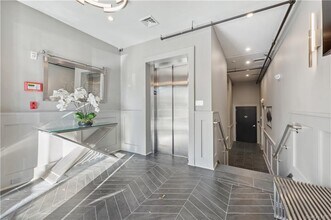 355 Phillips Park Rd-Unit -202 in Mamaroneck, NY - Building Photo - Building Photo