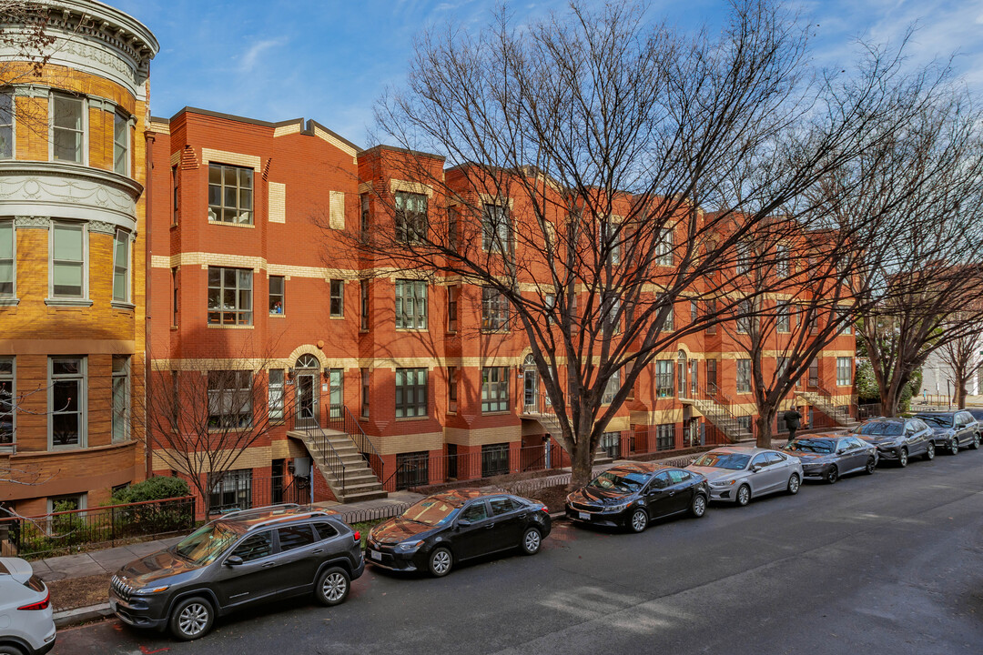 1207 N St NW in Washington, DC - Building Photo