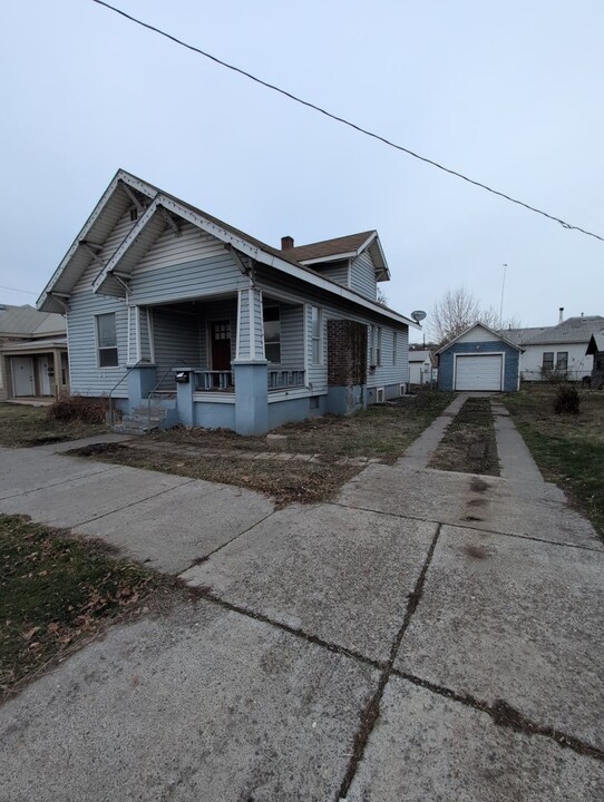 707 SW Dorion Ave in Pendleton, OR - Building Photo