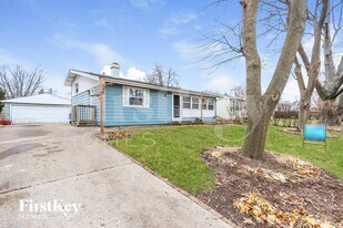 660 Jefferson Ave in Carpentersville, IL - Building Photo