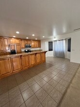 18691 Oak Park Dr in Riverside, CA - Building Photo - Building Photo