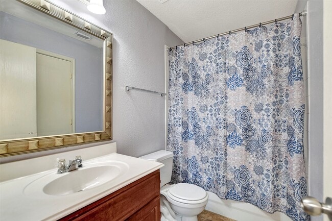 12319 Chute Forest Ct