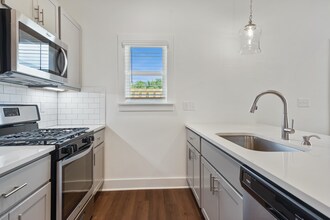 212 Huntley Pl in Pelham, AL - Building Photo - Building Photo