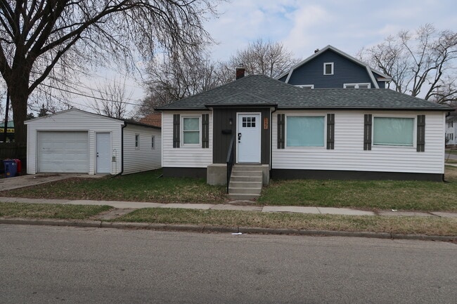 property at 1221 Powers Ave NW