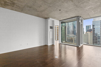600 N Fairbanks Ct, Unit 2909 in Chicago, IL - Foto de edificio - Building Photo