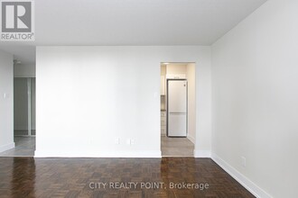 33-533 Isabella St in Toronto, ON - Building Photo - Building Photo