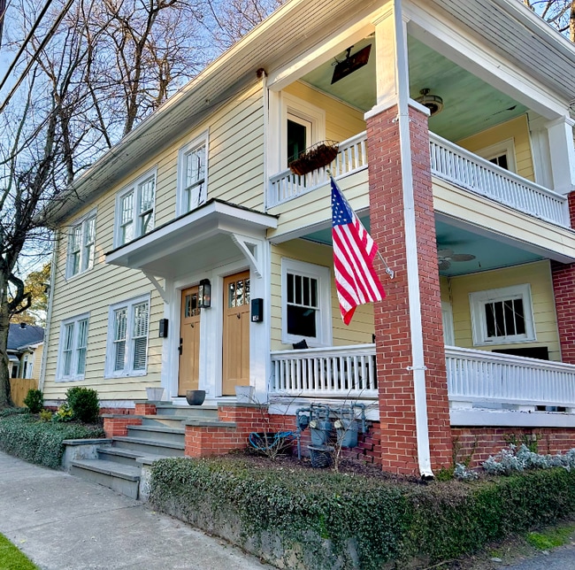 property at 1052 Rosedale Dr NE