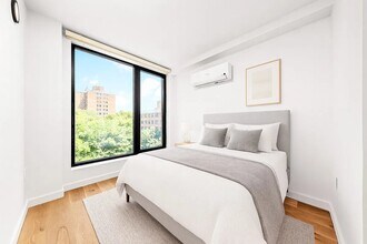 336 E 112th St in New York, NY - Building Photo - Building Photo