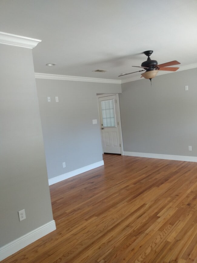 property at 2121 Lansing Dr