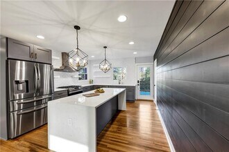 1571 Blvd Lorraine SW in Atlanta, GA - Building Photo - Building Photo