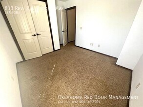813 Rev J A Reed Jr Ave, Unit 549B in Oklahoma City, OK - Building Photo - Building Photo