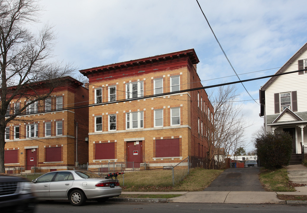 154 Westland St in Hartford, CT - Building Photo