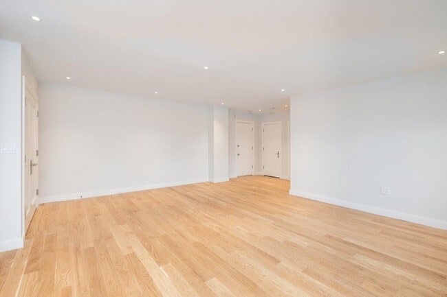 119 Highland Ave, Unit 3 in Somerville, MA - Foto de edificio - Building Photo
