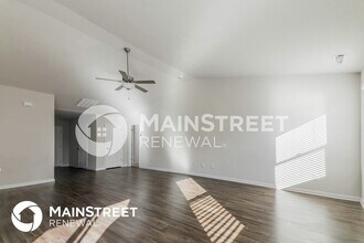 308 Gourd St, Unit 202 in Zebulon, NC - Building Photo - Building Photo