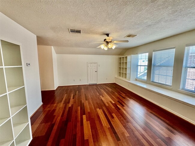 7608 Janak Dr