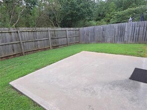 326 Lauren Dr in Fairburn, GA - Building Photo - Building Photo