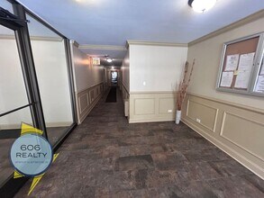 7300 W North Ave in Elmwood Park, IL - Foto de edificio - Building Photo