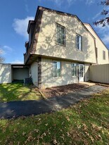 8 King Henry Cir in Rosedale, MD - Building Photo