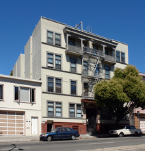 524 Guerrero St in San Francisco, CA - Building Photo - Building Photo