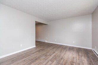 415 Harrodswood Rd-Unit -D in Frankfort, KY - Building Photo - Building Photo