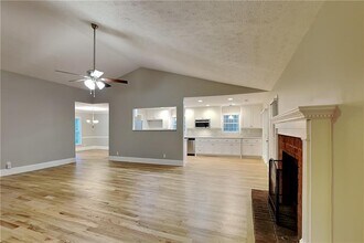 215 Hersfeld Ct in Alpharetta, GA - Building Photo - Building Photo