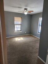 900 N Marsalis Ave, Unit 900 B Apartments