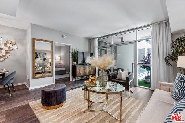 property at 13700 Marina Pointe Dr