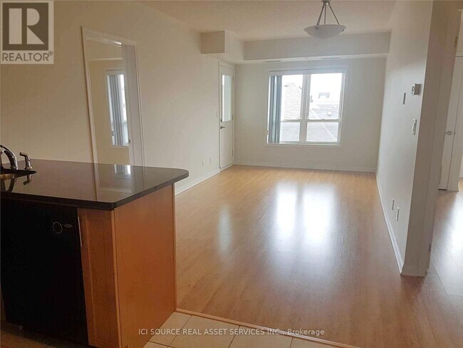 60 Mendelssohn St in Toronto, ON - Building Photo - Building Photo