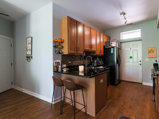 2010 N Spaulding Ave in Chicago, IL - Building Photo - Building Photo