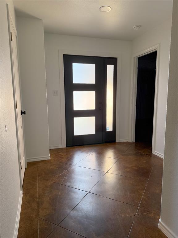 property at 430 Summit Ridge Dr N