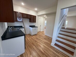 730 Hazel St in Louisville, KY - Building Photo - Building Photo