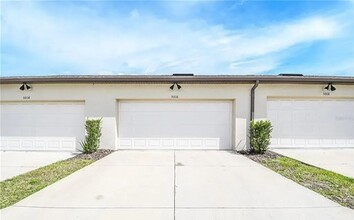 5016 Walker St in St. Cloud, FL - Building Photo - Building Photo