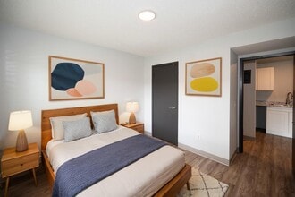 Meadow Park Apartments in Rochester, MN - Building Photo - Building Photo