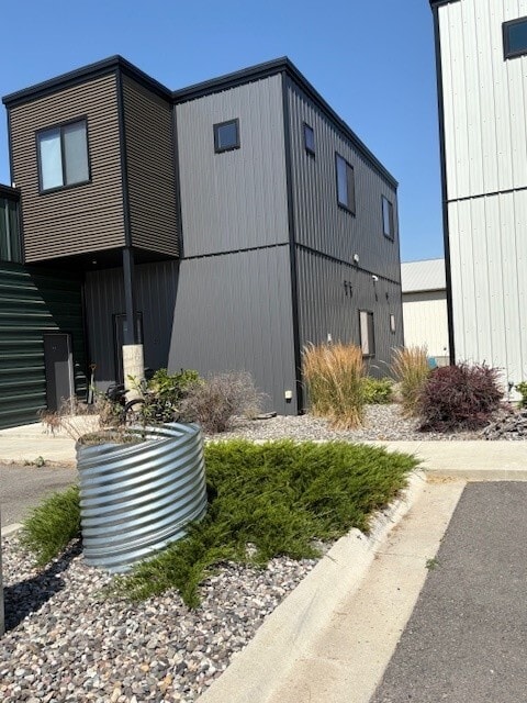49 Intrepid Dr, Unit 49 in Bozeman, MT - Foto de edificio - Building Photo