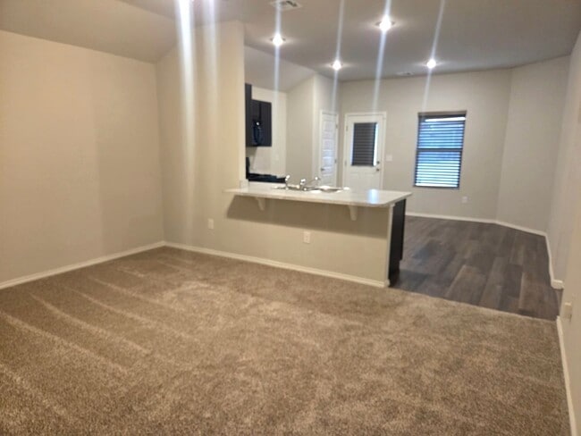 9704 Saddle Dr in Yukon, OK - Building Photo - Building Photo