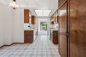 14408 Outrigger Dr in San Leandro, CA - Building Photo - Building Photo