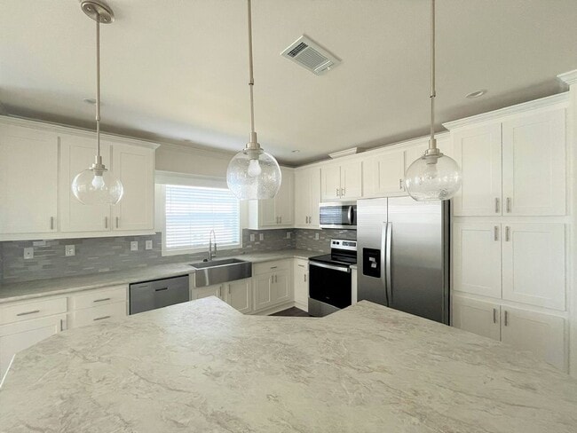 5397 Bahia Wy in Brooksville, FL - Building Photo - Building Photo
