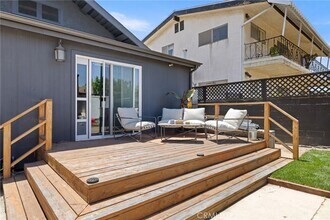 1583 W 48th St in Los Angeles, CA - Building Photo - Building Photo