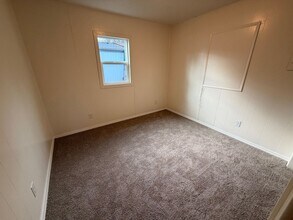 800 Short St in Myrtle Creek, OR - Building Photo - Building Photo