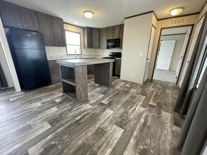 38039 Pardo Dr in Clinton Township, MI - Building Photo - Building Photo