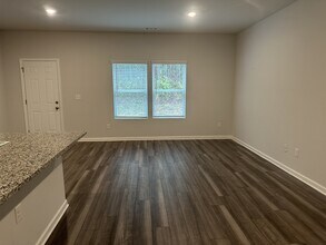 271 Oakwood Dr NW in Milledgeville, GA - Building Photo - Building Photo