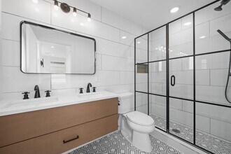 47 Hancock Ave in Jersey City, NJ - Building Photo - Building Photo