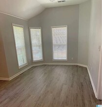 1060 Village Trail in Calera, AL - Foto de edificio - Building Photo