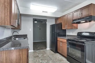 Ashley Apartments in Laurel, MD - Foto de edificio - Building Photo