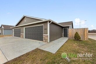 1903-1903 E 69th Ct N in Park City, KS - Building Photo - Building Photo